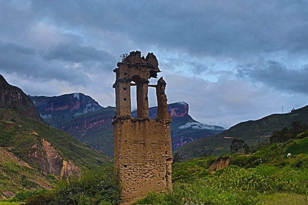 Torre de Punacachi.